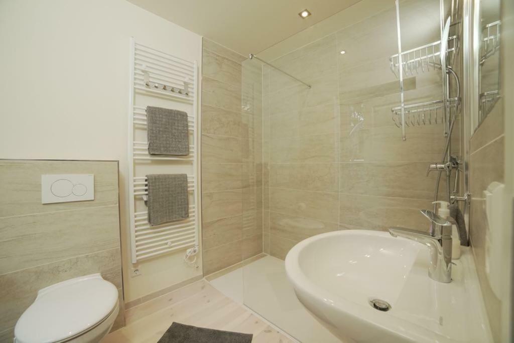 Bienenhaus Villa Сасниц Екстериор снимка